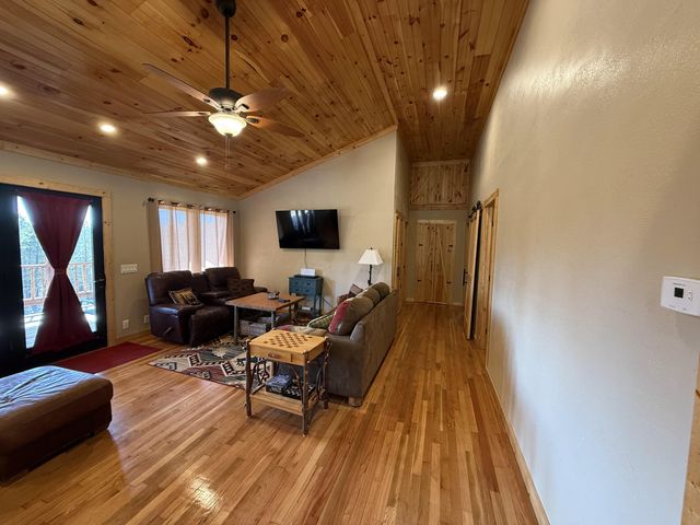 17169 State Highway 106, Eminence, MO 65466