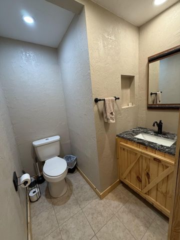 17169 State Highway 106, Eminence, MO 65466