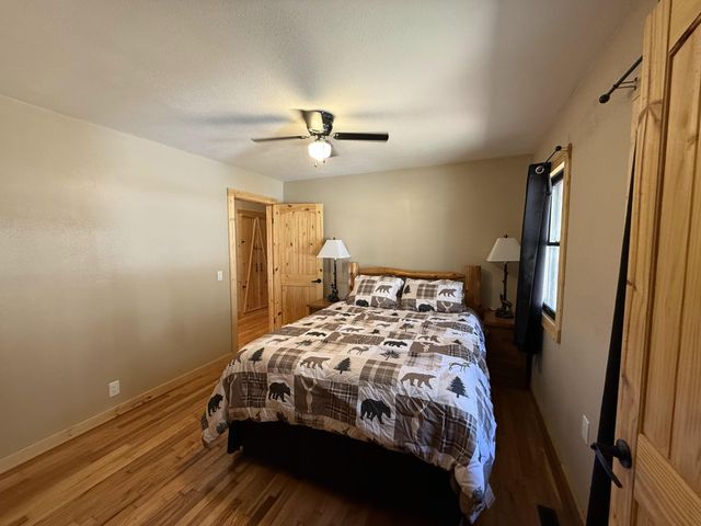 17169 State Highway 106, Eminence, MO 65466