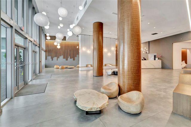 350 S Miami Ave 1703, Miami, FL 33130