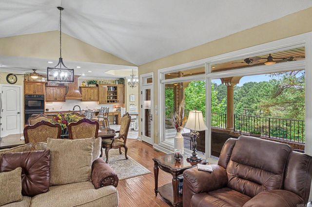 1 Vereda Lane, Hot Springs Village, AR 71909