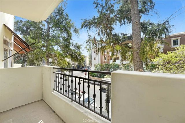 4601 Coldwater Canyon 207, Studio City, CA 91604