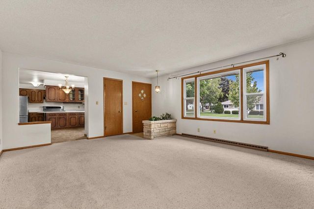 1229 E PERSHING STREET, Appleton, WI 54911