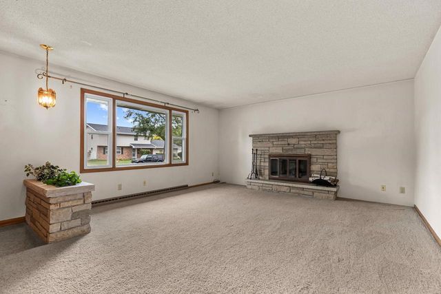 1229 E PERSHING STREET, Appleton, WI 54911