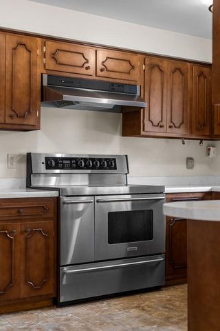 1229 E PERSHING STREET, Appleton, WI 54911