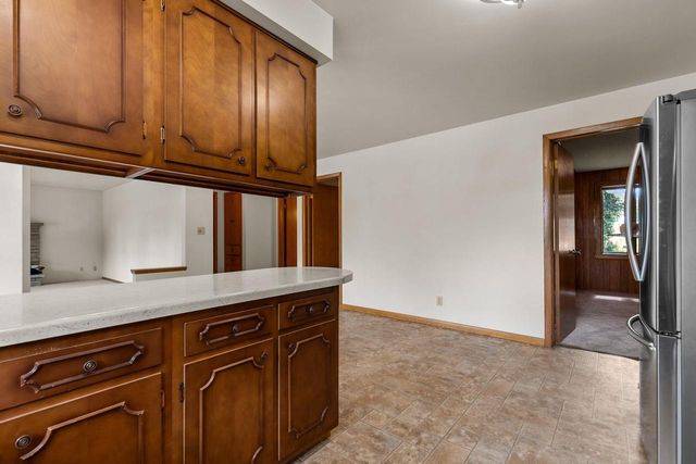 1229 E PERSHING STREET, Appleton, WI 54911