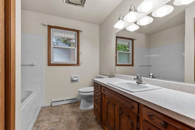 1229 E PERSHING STREET, Appleton, WI 54911