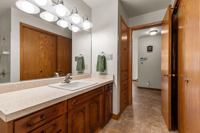 1229 E PERSHING STREET, Appleton, WI 54911