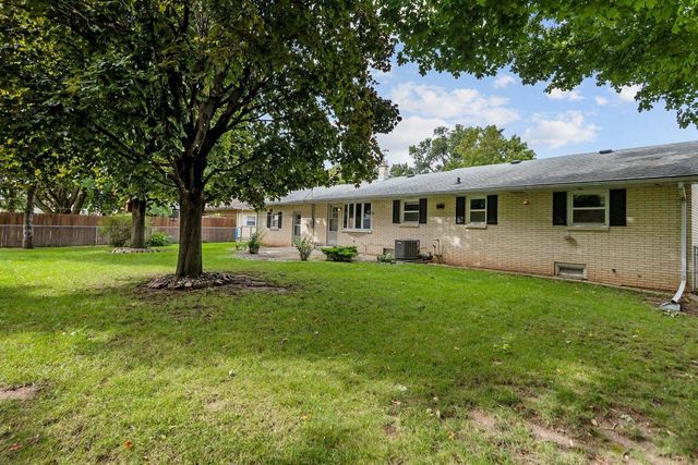 1229 E PERSHING STREET, Appleton, WI 54911