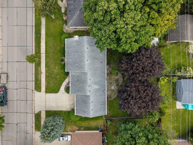 1229 E PERSHING STREET, Appleton, WI 54911