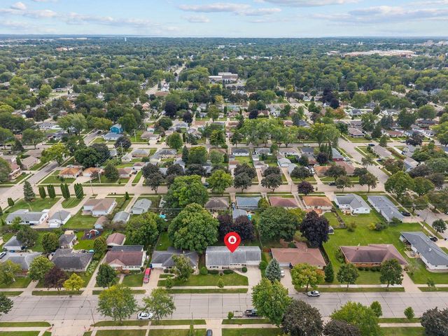 1229 E PERSHING STREET, Appleton, WI 54911