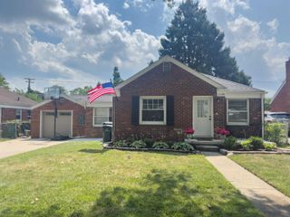 22100 O'connor Street, Saint Clair Shores, MI 48080