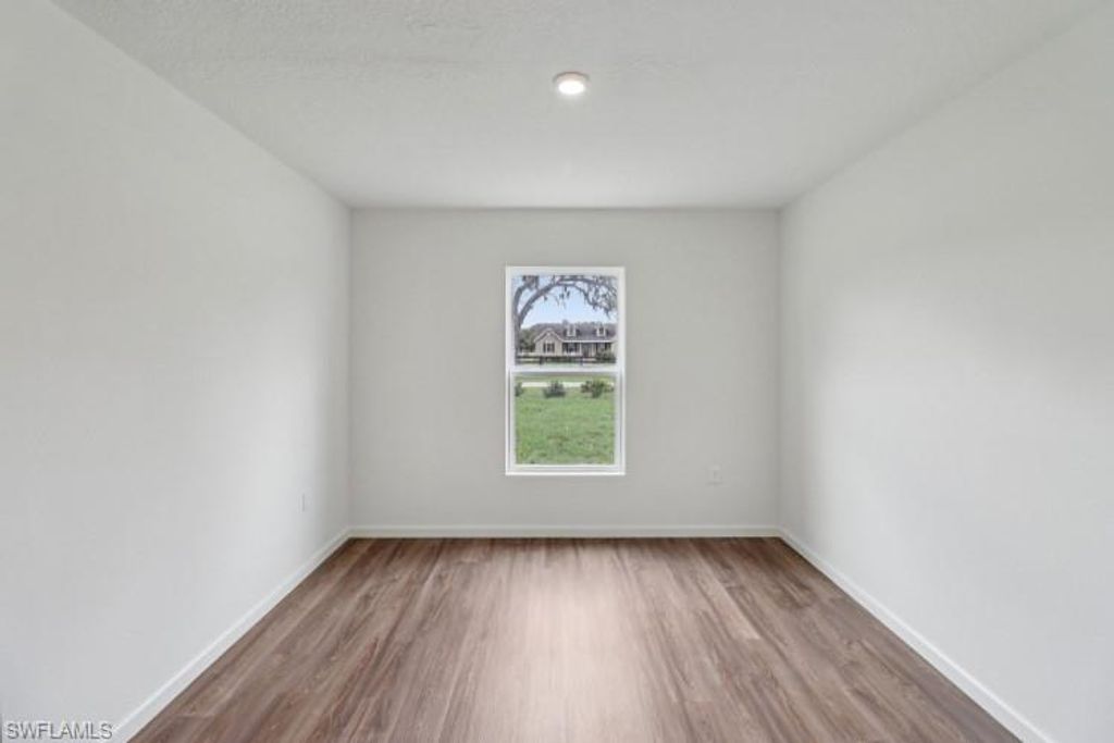 Image 10 of property listing at 2134 NE 35TH TER, Cape Coral, FL 33909