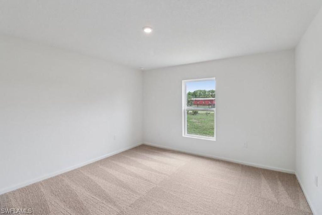 Image 13 of property listing at 2134 NE 35TH TER, Cape Coral, FL 33909