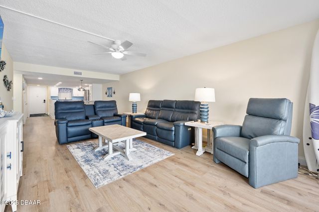 3807 S Atlantic Ave Apt 203, Daytona Beach Shores, FL 32118