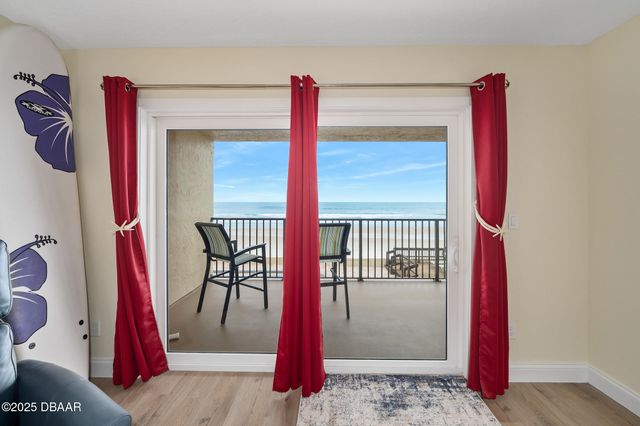 3807 S Atlantic Ave Apt 203, Daytona Beach Shores, FL 32118