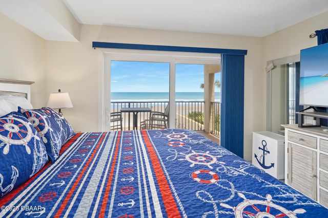 3807 S Atlantic Ave Apt 203, Daytona Beach Shores, FL 32118