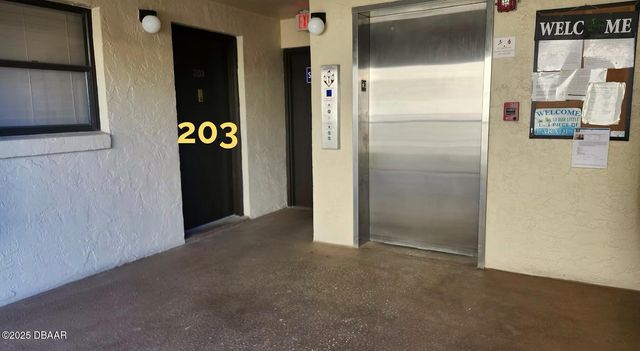 3807 S Atlantic Ave Apt 203, Daytona Beach Shores, FL 32118
