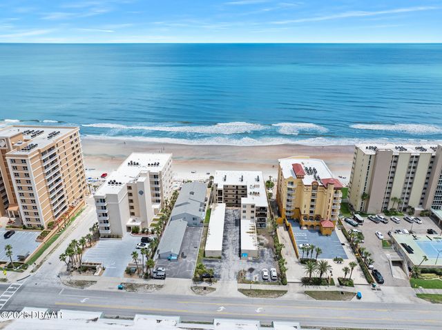 3807 S Atlantic Ave Apt 203, Daytona Beach Shores, FL 32118