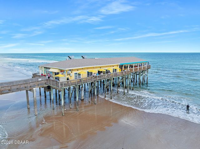 3807 S Atlantic Ave Apt 203, Daytona Beach Shores, FL 32118