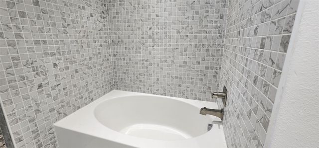 6538 Cohn Street, Houston, TX 77091