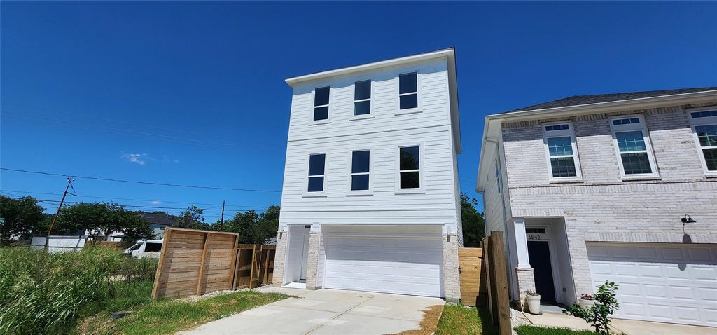 6538 Cohn Street, Houston, TX 77091