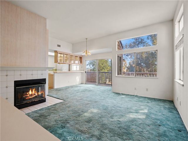 24528 Mcbean Parkway 30, Valencia, CA 91355