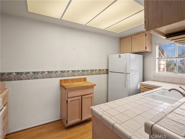 24528 Mcbean Parkway 30, Valencia, CA 91355