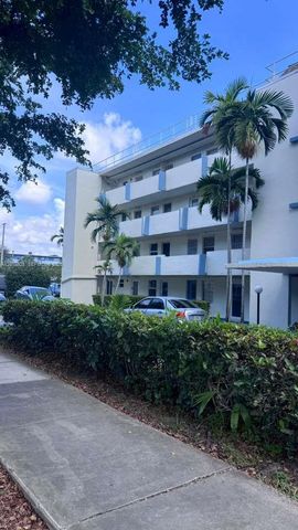 1701 NE 191st St A104, Miami, FL 33179