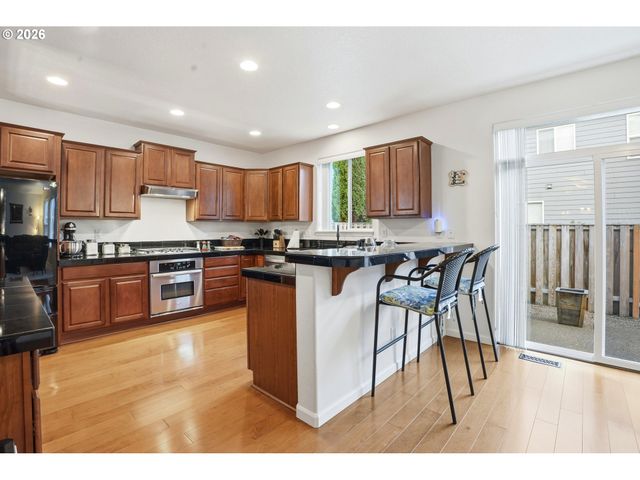 3468 Se SILVER FOX Ave, Hillsboro, OR 97123