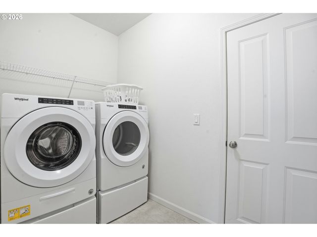 3468 Se SILVER FOX Ave, Hillsboro, OR 97123