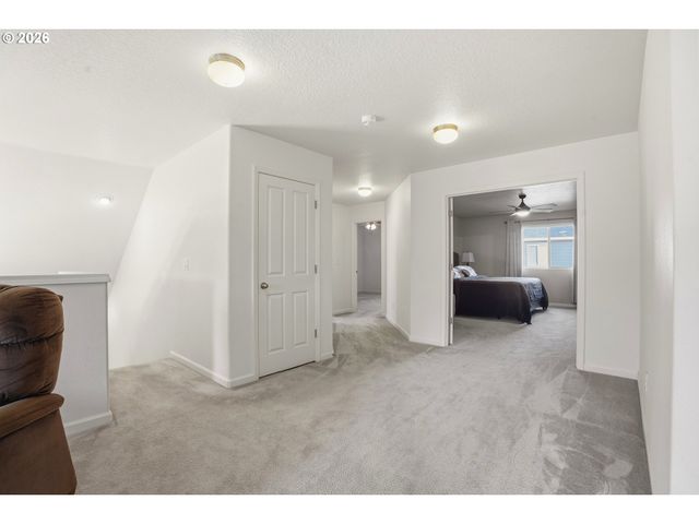 3468 Se SILVER FOX Ave, Hillsboro, OR 97123