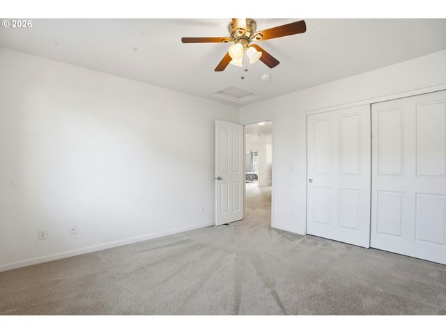 3468 Se SILVER FOX Ave, Hillsboro, OR 97123