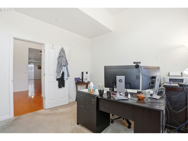 3468 Se SILVER FOX Ave, Hillsboro, OR 97123