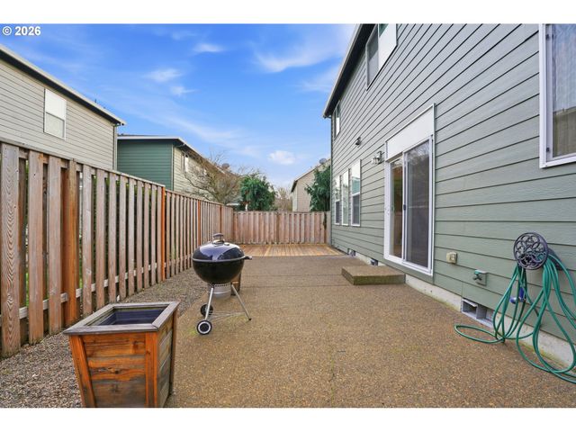 3468 Se SILVER FOX Ave, Hillsboro, OR 97123