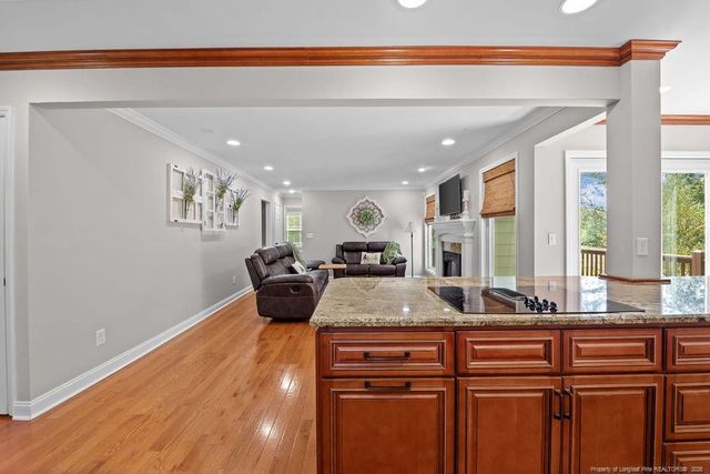 6874 S Staff Road, Fayetteville, NC 28306