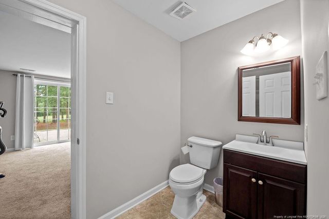 6874 S Staff Road, Fayetteville, NC 28306