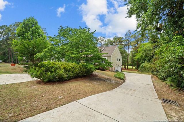 6874 S Staff Road, Fayetteville, NC 28306