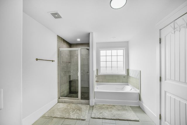 3552 Aurora Dr, Clarksville, TN 37040