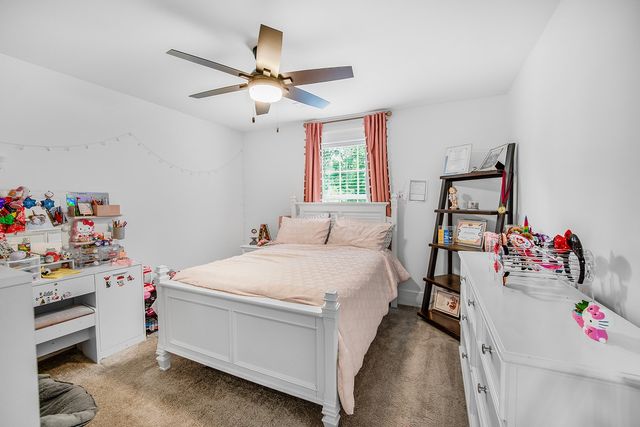 3552 Aurora Dr, Clarksville, TN 37040