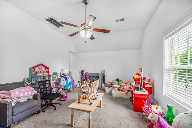 3552 Aurora Dr, Clarksville, TN 37040