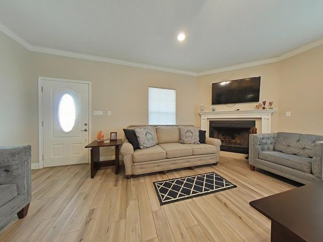 20 Wentworth Lane, Coldspring, TX 77331