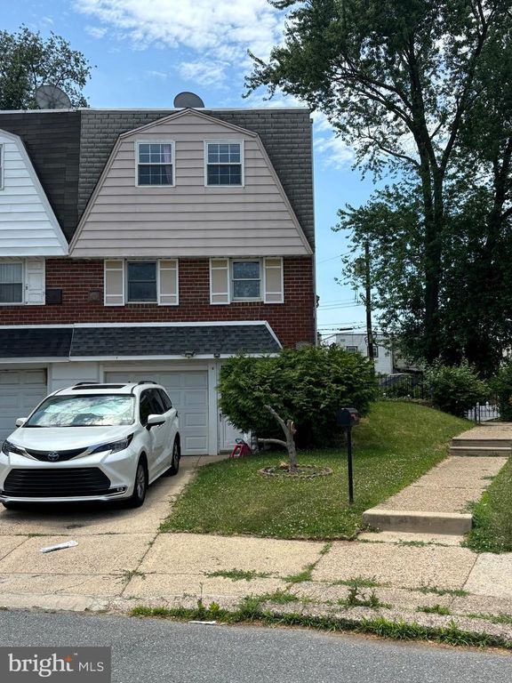 9009 EASTVIEW ST, Philadelphia, PA 19152