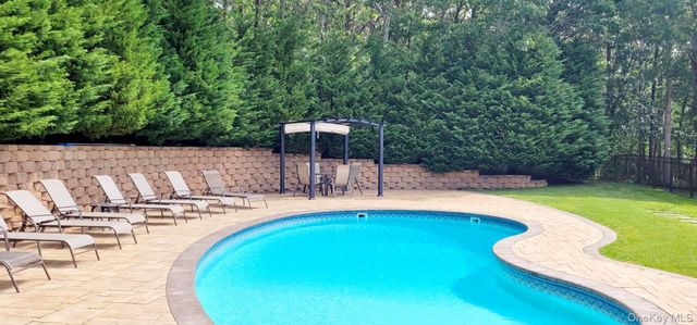 126 Malloy Drive, East Quogue, NY 11942