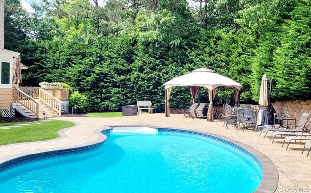 126 Malloy Drive, East Quogue, NY 11942