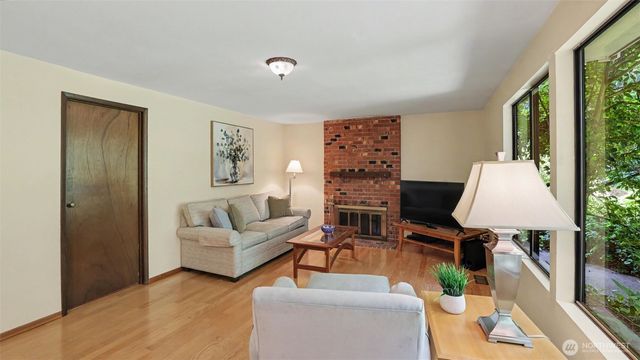 15822 SE 167th Place, Renton, WA 98058