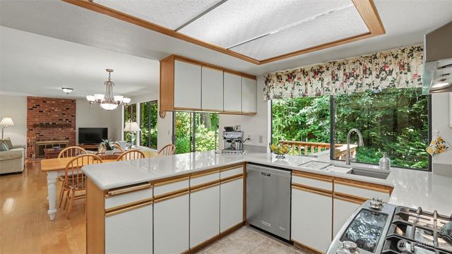 15822 SE 167th Place, Renton, WA 98058