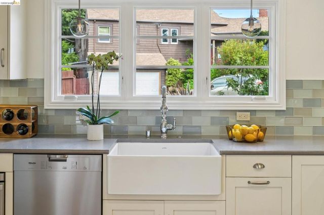 5356 Rosalind Ave, El Cerrito, CA 94530