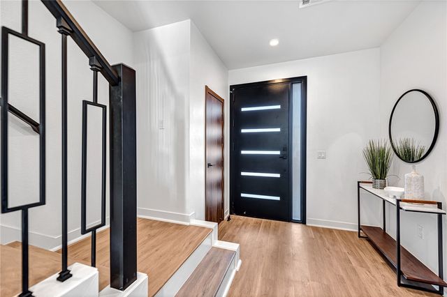 1133 Emilia Avenue, Lowell, AR 72745