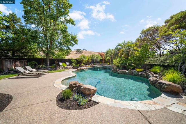 115 Byerley Ct, Alamo, CA 94507